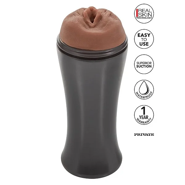 Sexy Sista To Go - Bruine huidskleur van het merk PRIVATE To Go - Kunst Vagina - online bestellen bij Masculum.nl. De discrete online seks-toys en erotisch heren ondergoed winkel voor gay & hetero mannen.