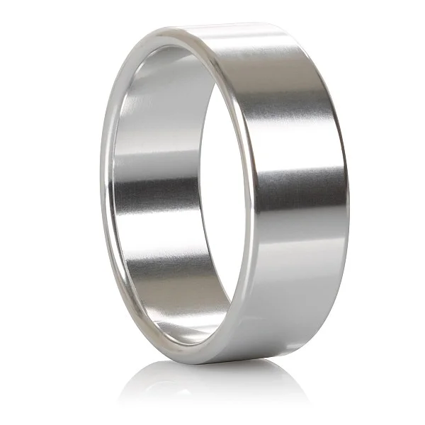 Alloy Metallic Ring - XL - Zilver van het merk Rings - Cockringen - online kopen bij Masculum.nl. De discrete online seks-toys en erotisch heren ondergoed winkel voor gay & hetero mannen.