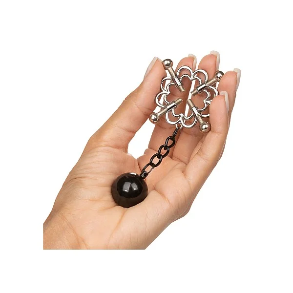 4-Point Weighted Nipple Press - Metaal van het merk Nipple Play - Tepelklemmen - online bestellen bij Masculum.nl. De discrete online seks-toys en erotisch heren ondergoed winkel voor gay & hetero mannen.