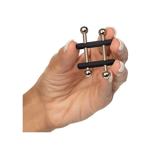 Crossbar Nipple Vices - Metaal van het merk Nipple Play - Tepelklemmen - online kopen bij Masculum.nl. De discrete online seks-toys en erotisch heren ondergoed winkel voor gay & hetero mannen.