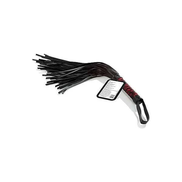 Scandal Flogger With Tag - Zwart van het merk Scandal - Paddles - online bestellen bij Masculum.nl. De discrete online seks-toys en erotisch heren ondergoed winkel voor gay & hetero mannen.