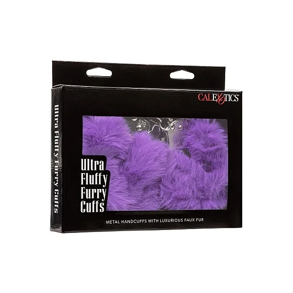 Ultra Fluffy Furry Cuffs - Paars van het merk CalExotics - Boeien - online kopen bij Masculum.nl. De discrete online seks-toys en erotisch heren ondergoed winkel voor gay & hetero mannen.