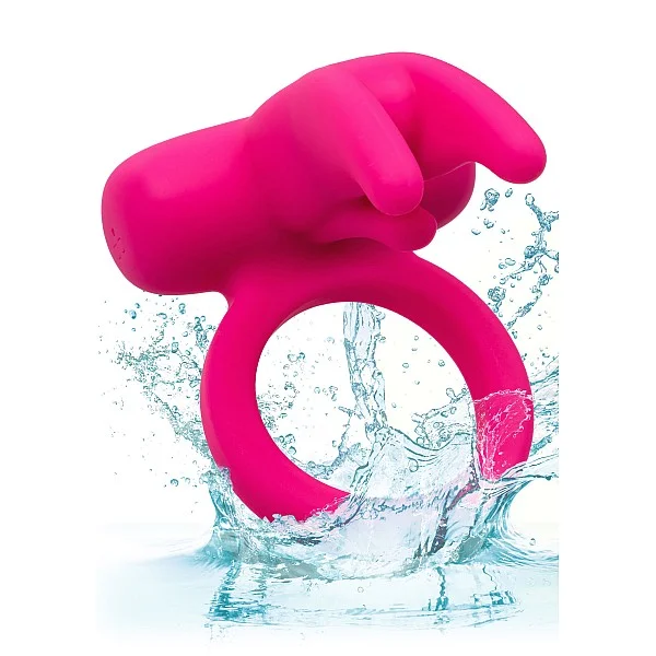 Triple Clit Flicker Recharge - Roze van het merk Couples Enhancers - Vibrerende Cockringen - online kopen bij Masculum.nl. De discrete online seks-toys en erotisch heren ondergoed winkel voor gay & hetero mannen.