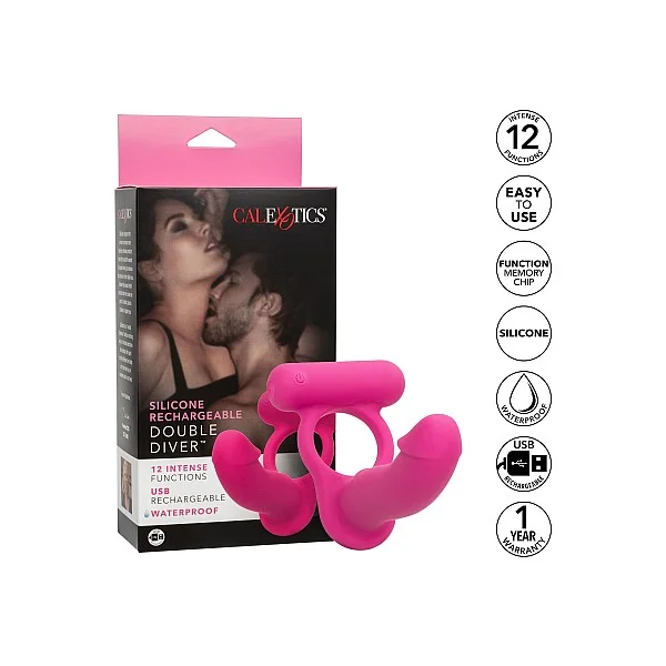 Double Diver - Roze van het merk Couples Enhancers - Vibrerende Cockringen - online bestellen bij Masculum.nl. De discrete online seks-toys en erotisch heren ondergoed winkel voor gay & hetero mannen.
