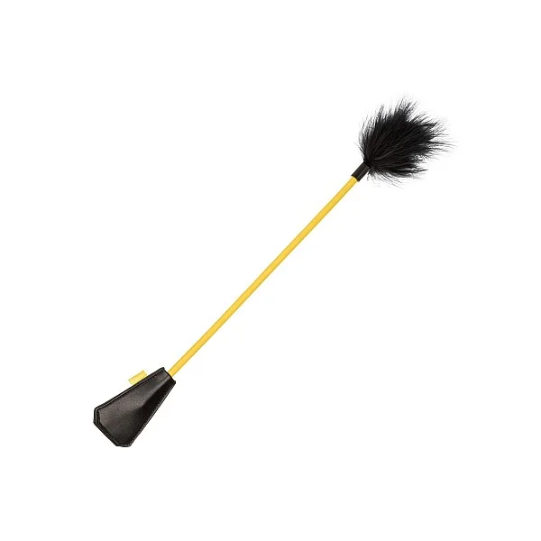 Boundless Feather Crop - Zwart van het merk Boundless - Paddles - online bestellen bij Masculum.nl. De discrete online seks-toys en erotisch heren ondergoed winkel voor gay & hetero mannen.