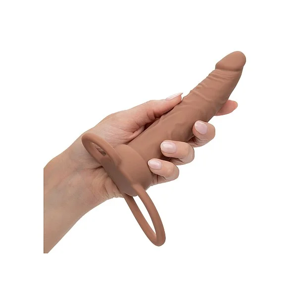 Rechargeable Dual Penetrator - Bruine huidskleur van het merk Performance Maxx - Voorbinddildo's - online bestellen bij Masculum.nl. De discrete online seks-toys en erotisch heren ondergoed winkel voor gay & hetero mannen.