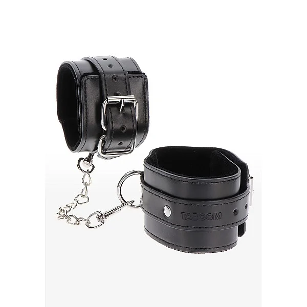 Ankle Cuffs - Zwart van het merk Luxury Bondage Essentials - Boeien - online bestellen bij Masculum.nl. De discrete online seks-toys en erotisch heren ondergoed winkel voor gay & hetero mannen.