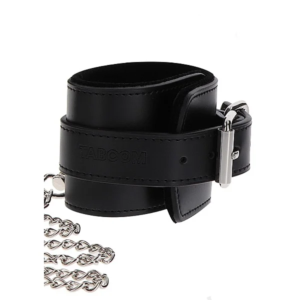 Heavy Collar and Wrist Cuffs - Zwart van het merk Luxury Bondage Essentials - BDSM Collars - online kopen bij Masculum.nl. De discrete online seks-toys en erotisch heren ondergoed winkel voor gay & hetero mannen.