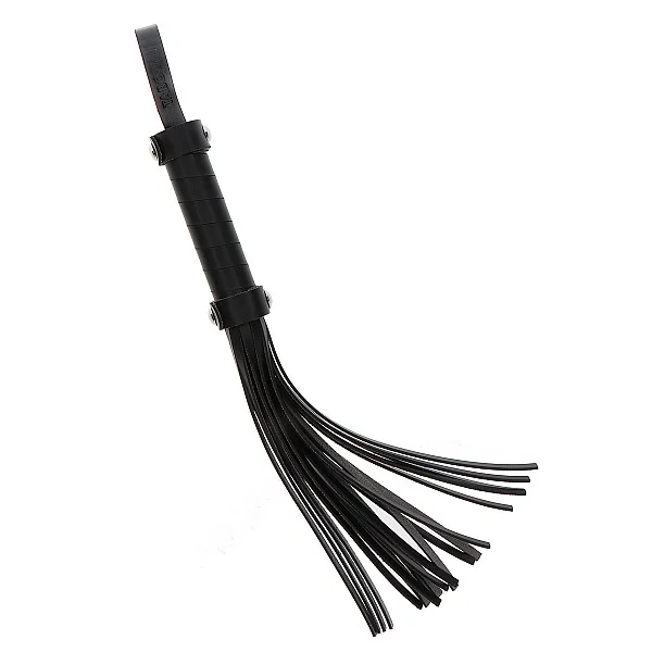 Small Whip - Zwart van het merk Luxury Bondage Essentials - Paddles - online kopen bij Masculum.nl. De discrete online seks-toys en erotisch heren ondergoed winkel voor gay & hetero mannen.