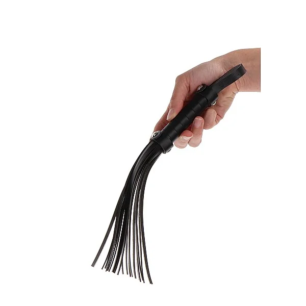 Small Whip - Zwart van het merk Luxury Bondage Essentials - Paddles - online kopen bij Masculum.nl. De discrete online seks-toys en erotisch heren ondergoed winkel voor gay & hetero mannen.
