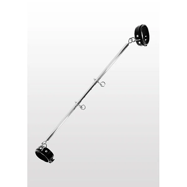 Spreader Bar with Ankle Cuffs - Zwart van het merk Luxury Bondage Essentials - Spreidstangen - online kopen bij Masculum.nl. De discrete online seks-toys en erotisch heren ondergoed winkel voor gay & hetero mannen.
