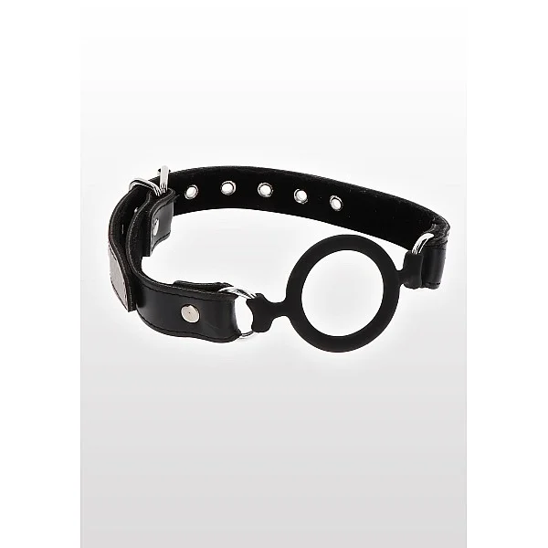 Open Ring Gag - Zwart van het merk Luxury Bondage Essentials - Ball Gags - online kopen bij Masculum.nl. De discrete online seks-toys en erotisch heren ondergoed winkel voor gay & hetero mannen.