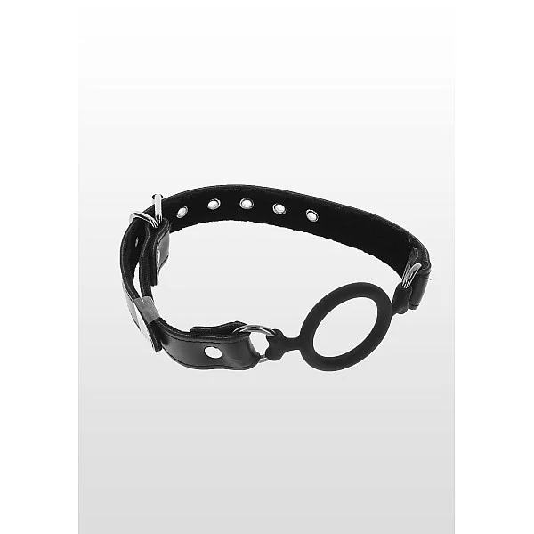 Open Ring Gag - Zwart van het merk Luxury Bondage Essentials - Ball Gags - online kopen bij Masculum.nl. De discrete online seks-toys en erotisch heren ondergoed winkel voor gay & hetero mannen.