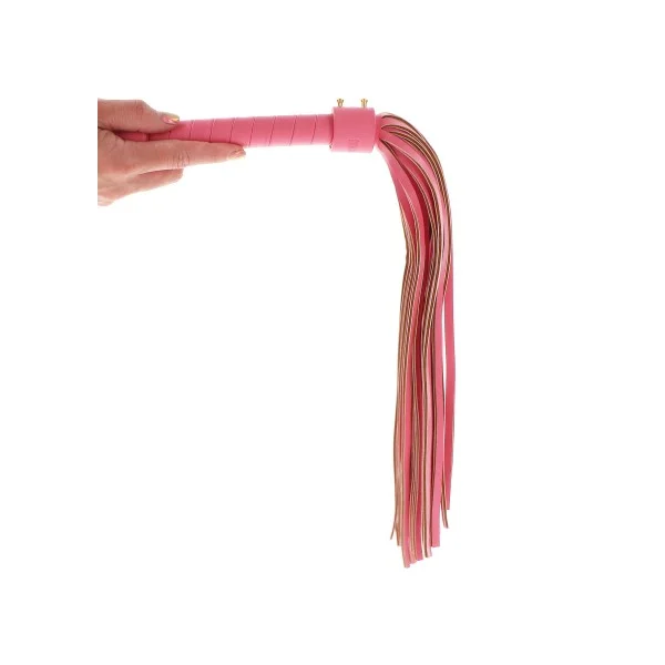 Taboom - Malibu Whip - Flogger van het merk Malibu - SM Zweep - online kopen bij Masculum.nl. De discrete online seks-toys en erotisch heren ondergoed winkel voor gay & hetero mannen.