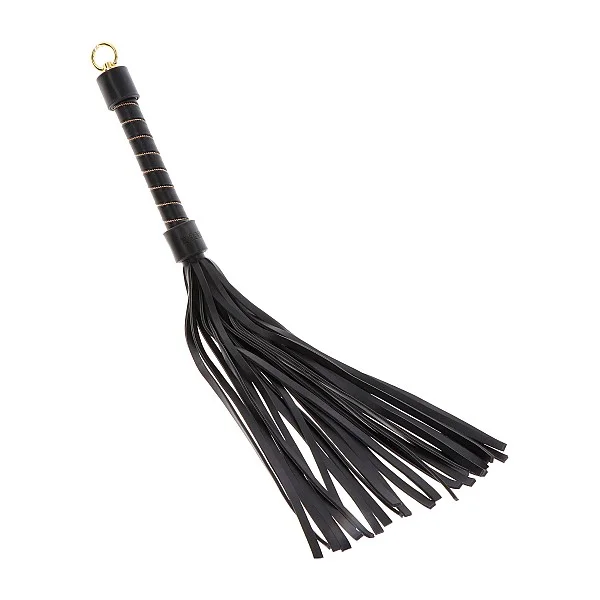 Studded Whip - Zwart van het merk Vogue - Paddles - online kopen bij Masculum.nl. De discrete online seks-toys en erotisch heren ondergoed winkel voor gay & hetero mannen.