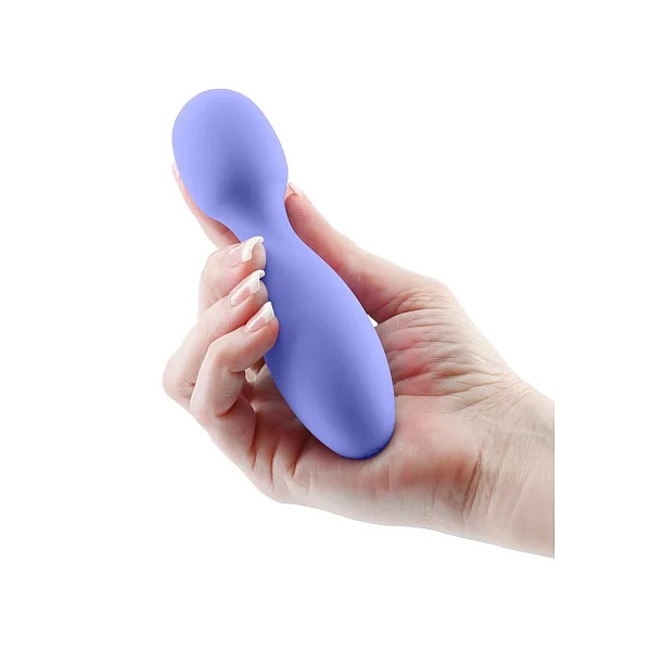Revel Noma - Paars van het merk Revel - Wand Massagers - online bestellen bij Masculum.nl. De discrete online seks-toys en erotisch heren ondergoed winkel voor gay & hetero mannen.