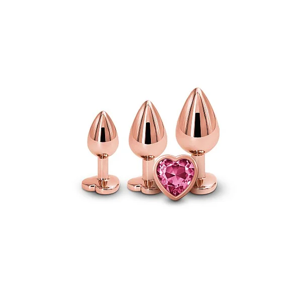 Rear Assets Trainer Kit Heart - Roze van het merk Rear Assets - Buttplugs - online kopen bij Masculum.nl. De discrete online seks-toys en erotisch heren ondergoed winkel voor gay & hetero mannen.