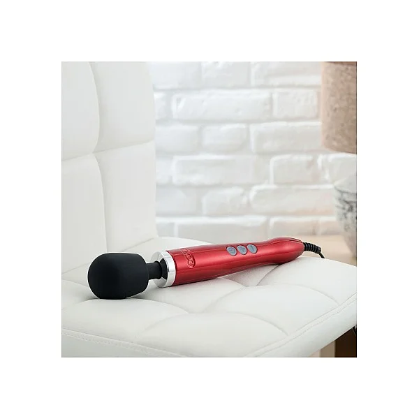 DOXY Die Cast Metal Massager - Rood van het merk Doxy Massager - Wand Massagers - online bestellen bij Masculum.nl. De discrete online seks-toys en erotisch heren ondergoed winkel voor gay & hetero mannen.
