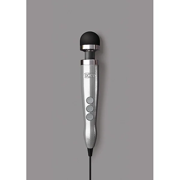 DOXY Die Cast 3  - Zilver van het merk Doxy Massager - Wand Massagers - online bestellen bij Masculum.nl. De discrete online seks-toys en erotisch heren ondergoed winkel voor gay & hetero mannen.