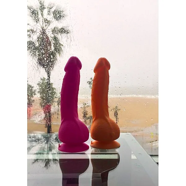 Greal Mini Dong - Violet van het merk Gvibe - Realistische Dildo's - online kopen bij Masculum.nl. De discrete online seks-toys en erotisch heren ondergoed winkel voor gay & hetero mannen.