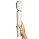 Le Wand Rechargeable Massager - Wit van het merk Le Wand - Wand Massagers - online bestellen bij Masculum.nl. De discrete online seks-toys en erotisch heren ondergoed winkel voor gay & hetero mannen.