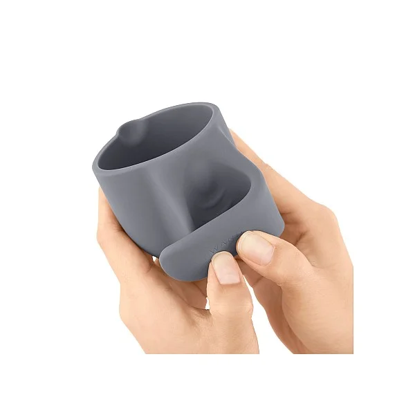 Le Wand Loop Penis Play Head - Grijs van het merk Le Wand - Vibrator Opzetstukken - online bestellen bij Masculum.nl. De discrete online seks-toys en erotisch heren ondergoed winkel voor gay & hetero mannen.