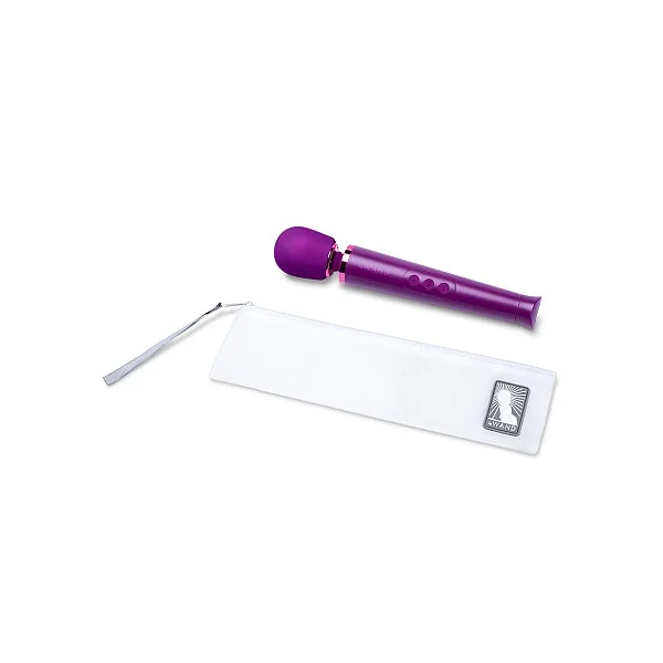 Le Wand Petite Rechargeable - Paars van het merk Le Wand - Wand Massagers - online bestellen bij Masculum.nl. De discrete online seks-toys en erotisch heren ondergoed winkel voor gay & hetero mannen.