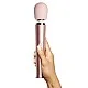 Le Wand Petite Rechargeable - Rose Gold van het merk Le Wand - Wand Massagers - online bestellen bij Masculum.nl. De discrete online seks-toys en erotisch heren ondergoed winkel voor gay & hetero mannen.