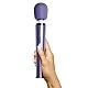 Le Wand Petite Rechargeable - Violet van het merk Le Wand - Wand Massagers - online bestellen bij Masculum.nl. De discrete online seks-toys en erotisch heren ondergoed winkel voor gay & hetero mannen.