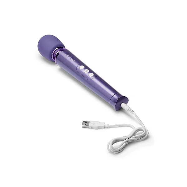 Le Wand Petite Rechargeable - Violet van het merk Le Wand - Wand Massagers - online bestellen bij Masculum.nl. De discrete online seks-toys en erotisch heren ondergoed winkel voor gay & hetero mannen.