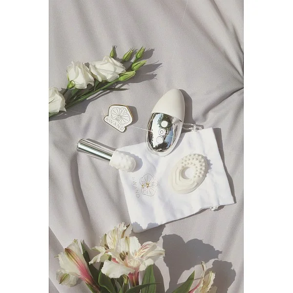 Le Wand Little Pleasures Set - Wit van het merk Le Wand - Wand Massagers - online bestellen bij Masculum.nl. De discrete online seks-toys en erotisch heren ondergoed winkel voor gay & hetero mannen.