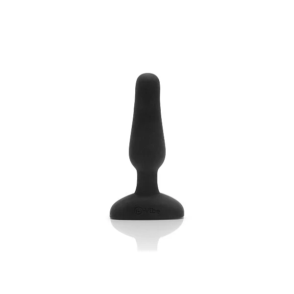 B-Vibe Novice Plug - Zwart van het merk b-Vibe - Buttplugs - online bestellen bij Masculum.nl. De discrete online seks-toys en erotisch heren ondergoed winkel voor gay & hetero mannen.