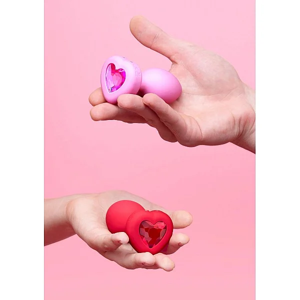 B-Vibe Vibr Heart Plug M/L - Rood van het merk b-Vibe - Buttplugs - online bestellen bij Masculum.nl. De discrete online seks-toys en erotisch heren ondergoed winkel voor gay & hetero mannen.