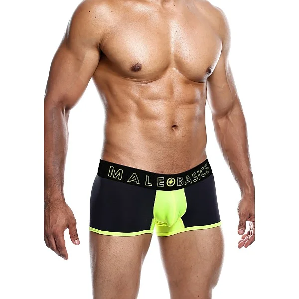 MaleBasics Neon Trunk - Geel van het merk Malebasics - Heren Lingerie - online bestellen bij Masculum.nl. De discrete online seks-toys en erotisch heren ondergoed winkel voor gay & hetero mannen.