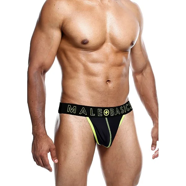 MaleBasics Neon Thong - Geel van het merk Malebasics - Heren Lingerie - online kopen bij Masculum.nl. De discrete online seks-toys en erotisch heren ondergoed winkel voor gay & hetero mannen.
