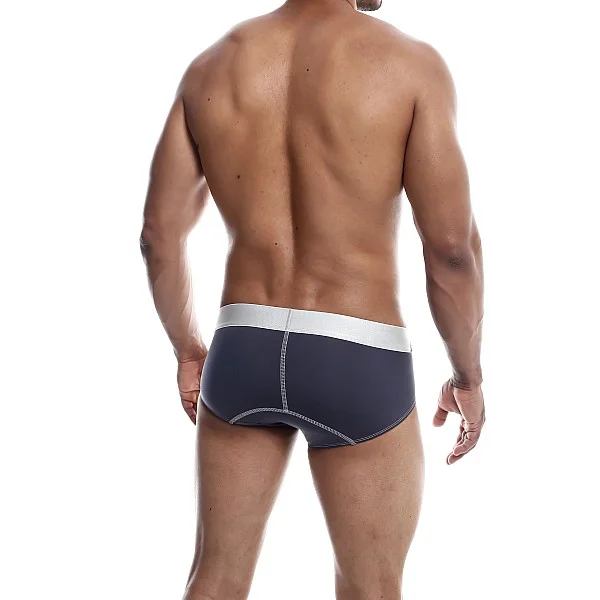 MaleBasics Microfiber Brief - Grijs van het merk Malebasics - Heren Lingerie - online bestellen bij Masculum.nl. De discrete online seks-toys en erotisch heren ondergoed winkel voor gay & hetero mannen.