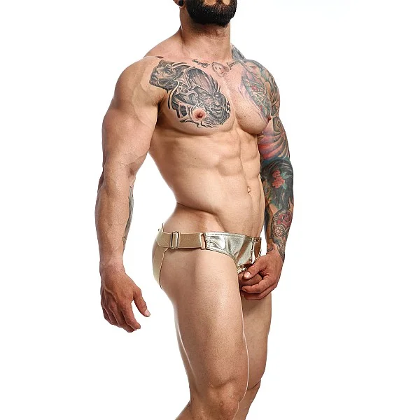 DNGEON Mirror Cockring Jockstrap - Goud van het merk DNGEON - Jockstraps - online kopen bij Masculum.nl. De discrete online seks-toys en erotisch heren ondergoed winkel voor gay & hetero mannen.
