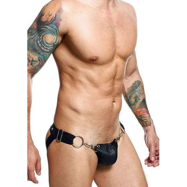 DNGEON Snap Jockstrap - Zwart van het merk DNGEON - Jockstraps - online bestellen bij Masculum.nl. De discrete online seks-toys en erotisch heren ondergoed winkel voor gay & hetero mannen.