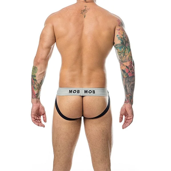MOB Stripe Classic Jock - Wit van het merk MOB Eroticwear - Heren Lingerie - online kopen bij Masculum.nl. De discrete online seks-toys en erotisch heren ondergoed winkel voor gay & hetero mannen.