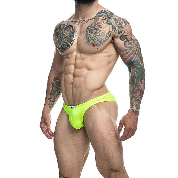J+S Classic Bikini - Geel van het merk Justin+Simon - Heren Lingerie - online bestellen bij Masculum.nl. De discrete online seks-toys en erotisch heren ondergoed winkel voor gay & hetero mannen.
