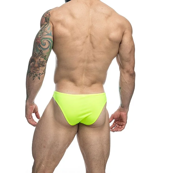 J+S Classic Bikini - Geel van het merk Justin+Simon - Heren Lingerie - online bestellen bij Masculum.nl. De discrete online seks-toys en erotisch heren ondergoed winkel voor gay & hetero mannen.