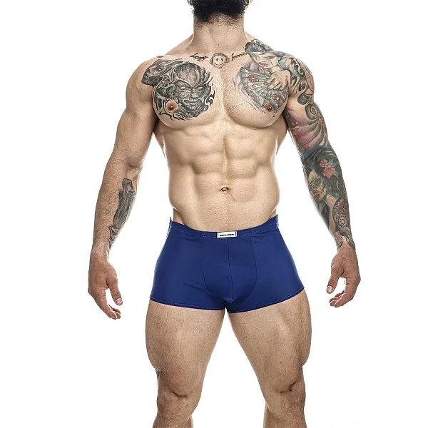 J+S Classic Boxer - Marineblauw van het merk Justin+Simon - Heren Lingerie - online bestellen bij Masculum.nl. De discrete online seks-toys en erotisch heren ondergoed winkel voor gay & hetero mannen.