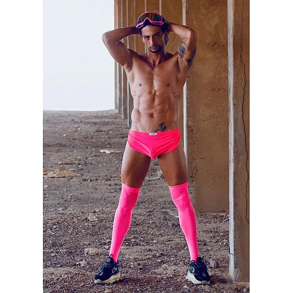 J+S Running Short - Roze van het merk Justin+Simon - Heren Lingerie - online bestellen bij Masculum.nl. De discrete online seks-toys en erotisch heren ondergoed winkel voor gay & hetero mannen.