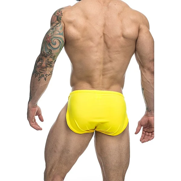 J+S Running Short - Geel van het merk Justin+Simon - Heren Lingerie - online kopen bij Masculum.nl. De discrete online seks-toys en erotisch heren ondergoed winkel voor gay & hetero mannen.