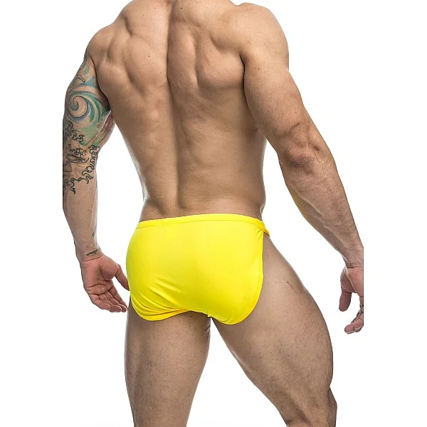 J+S Running Short - Geel van het merk Justin+Simon - Heren Lingerie - online kopen bij Masculum.nl. De discrete online seks-toys en erotisch heren ondergoed winkel voor gay & hetero mannen.