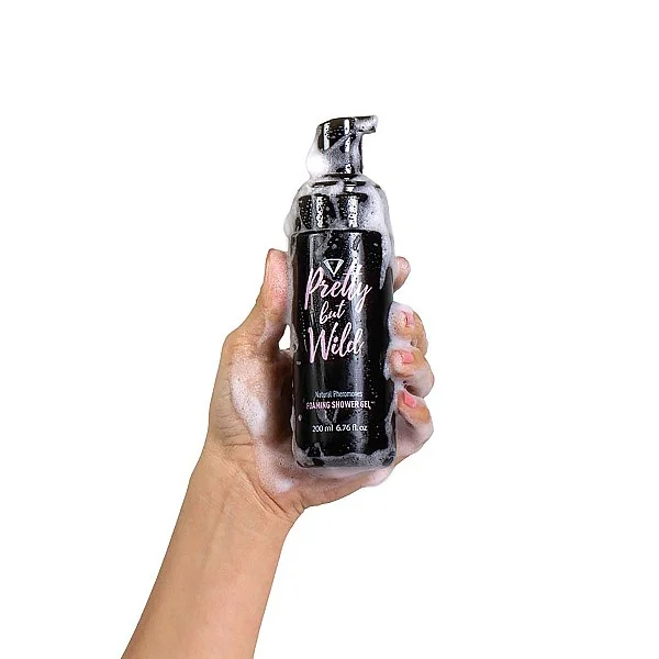 Secret Play Foaming Shower Gel 200ml - Feromonen van het merk Secret Play - Hygiene & Verzorging - online kopen bij Masculum.nl. De discrete online seks-toys en erotisch heren ondergoed winkel voor gay & hetero mannen.