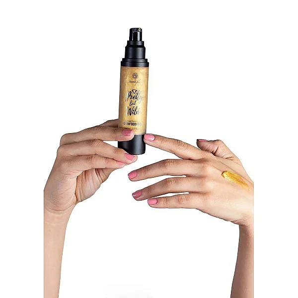 Secret Play Glow Body Oil 50ml - Feromonen van het merk Secret Play - Hygiene & Verzorging - online kopen bij Masculum.nl. De discrete online seks-toys en erotisch heren ondergoed winkel voor gay & hetero mannen.