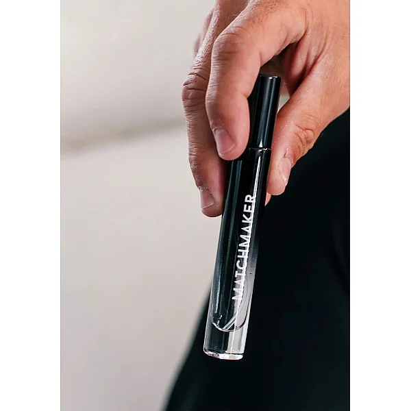 Black Diamond Attract Her 10ml - Black Diamond van het merk Matchmaker - Feromonen Parfum - online bestellen bij Masculum.nl. De discrete online seks-toys en erotisch heren ondergoed winkel voor gay & hetero mannen.