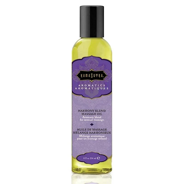Aromatic Massage Oil 236ml - Rozen van het merk Kama Sutra - Massage Oliën - online kopen bij Masculum.nl. De discrete online seks-toys en erotisch heren ondergoed winkel voor gay & hetero mannen.